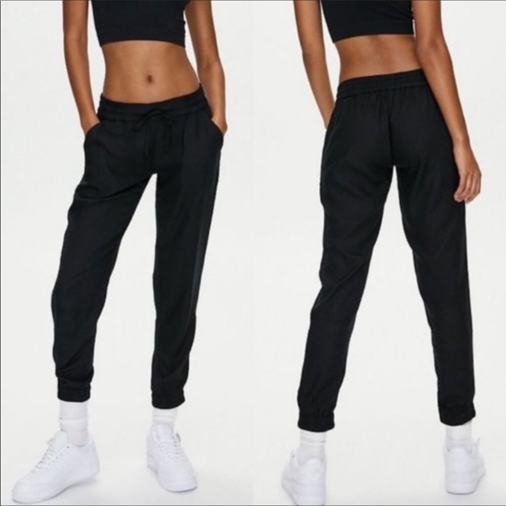 TNA Los Feliz Jogger Pants- Black- Size L